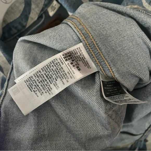 SOLD CLOT x LEVI'S sz M Year of Tiger Print Denim Jacket Blue Jeans Frog Closure - Picture 6 of 13